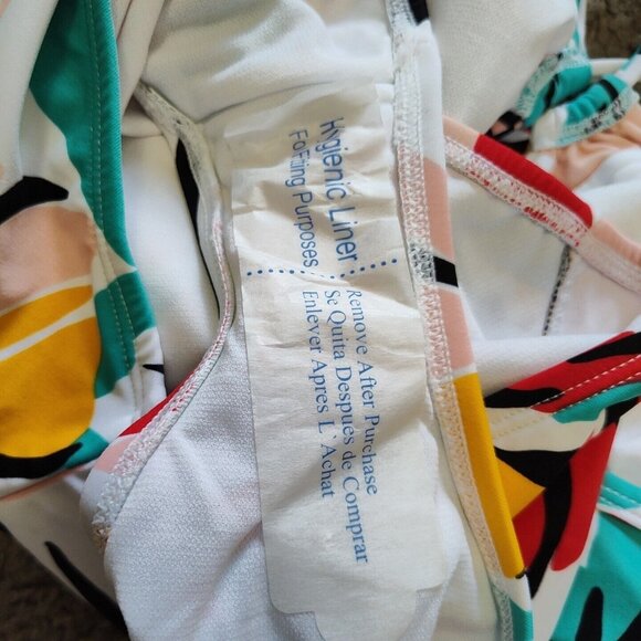 Beach Betty by Miracle Brands One Piece Swimsuit Women Size L Colorful Floral - Picture 12 of 12